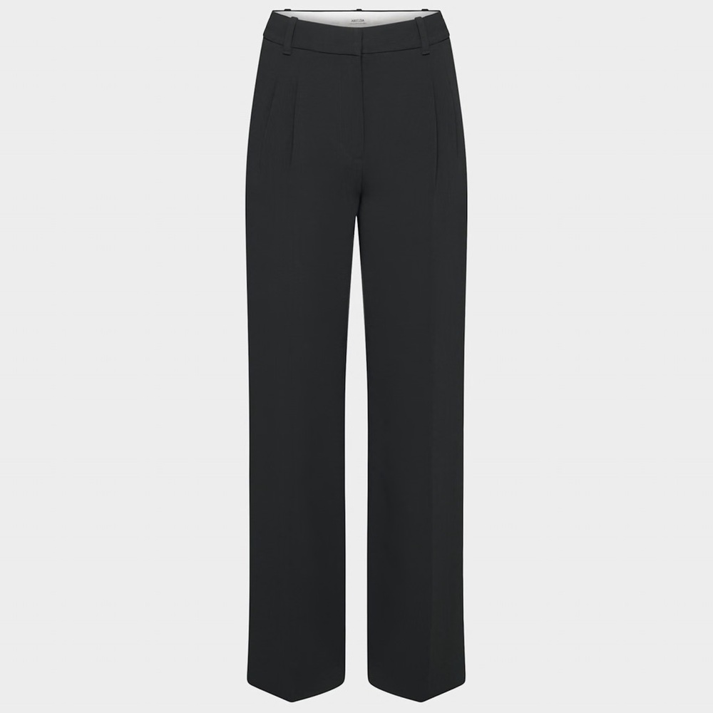 Aritzia The Effortless Pants in crepette